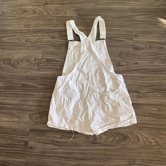 H&M White Denim Jean Distressed Overall Shorts Perfect Summer - Picture 4 of 7